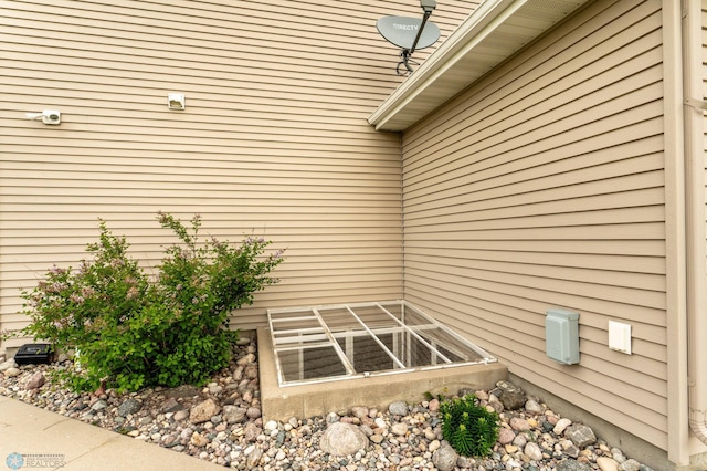 11011 72nd St S, Horace, ND 58047 - exterior view of a satellite dish