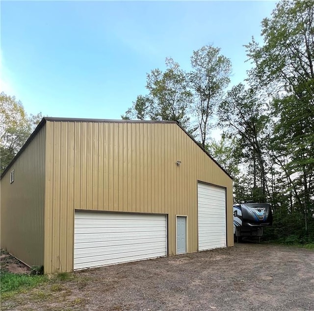 view of detached garage
