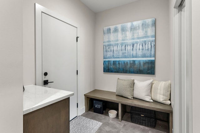 5012 Hankerson Ave, Edina, MN 55436 - view of mudroom