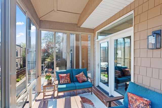 222 Ridgewood Ave, Minneapolis, MN 55403 - sunroom / solarium with an outdoor hangout area