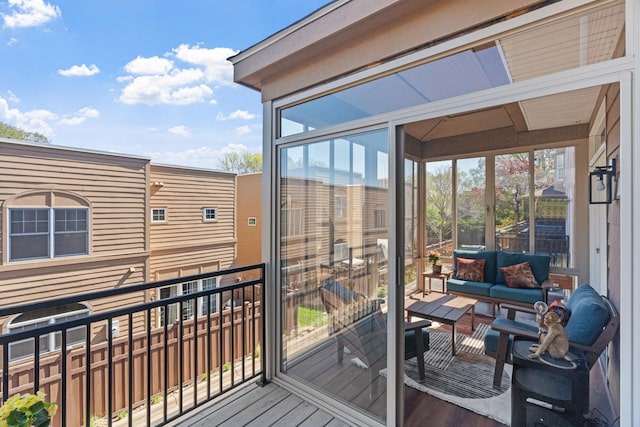 222 Ridgewood Ave, Minneapolis, MN 55403 - balcony featuring an outdoor hangout area