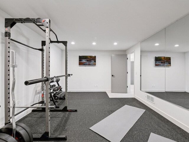 251 Glenbrook Rd N, Wayzata, MN 55391 - exercise area featuring recessed lighting and baseboards