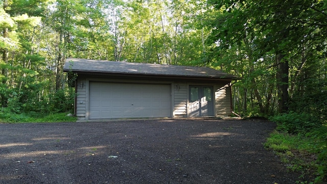 view of detached garage