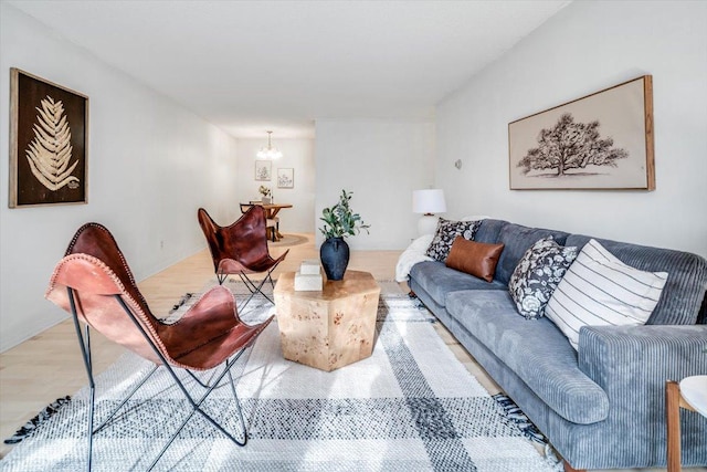 821 Douglas Ave Unit 105, Minneapolis, MN 55403 - living room with a chandelier