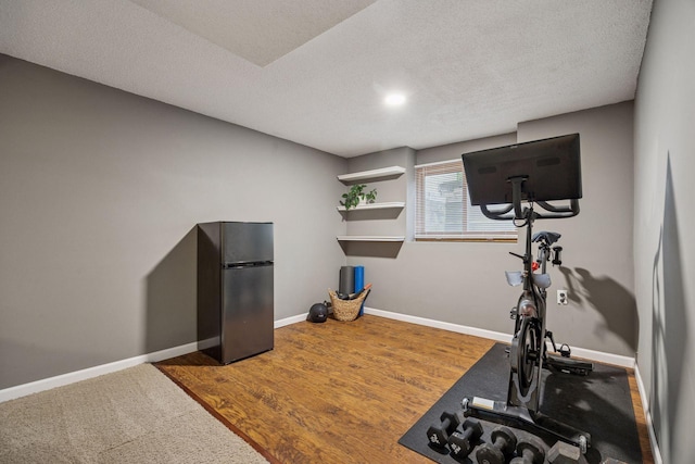 3011 Brunswick Ave S, Saint Louis Park, MN 55416 - workout room with baseboards and a textured ceiling
