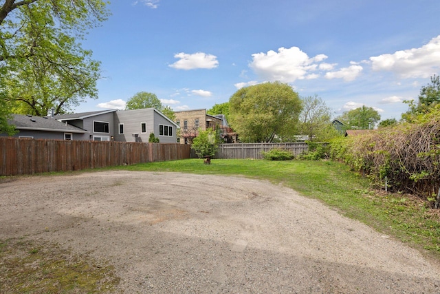 1208 University Ave NE, Minneapolis, MN 55413 - view of yard