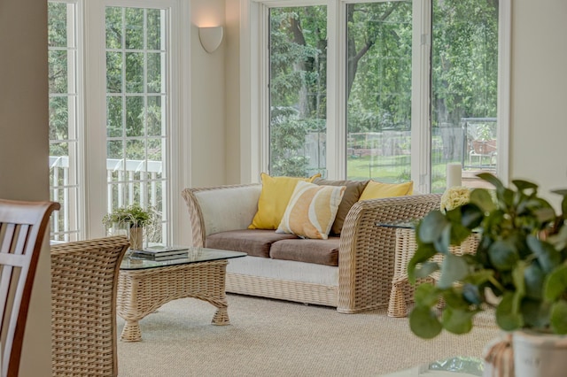 926 Kohlman Ln, Maplewood, MN 55109 - sunroom / solarium with healthy amount of natural light
