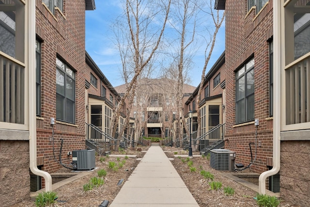831 River Mews Ct, Minneapolis, MN 55414 - view of property's community with a residential view