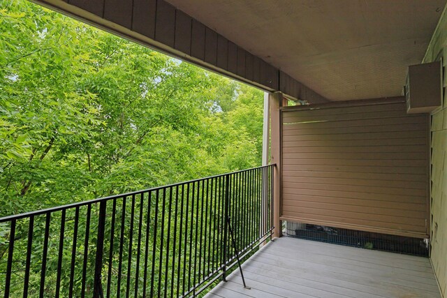 1903 Silver Bell Rd Unit 314, Eagan, MN 55122 - view of balcony