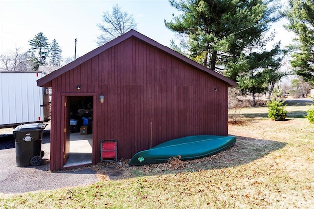 607 Cross Ave S, Amery, WI 54001 - view of outdoor structure featuring an outdoor structure