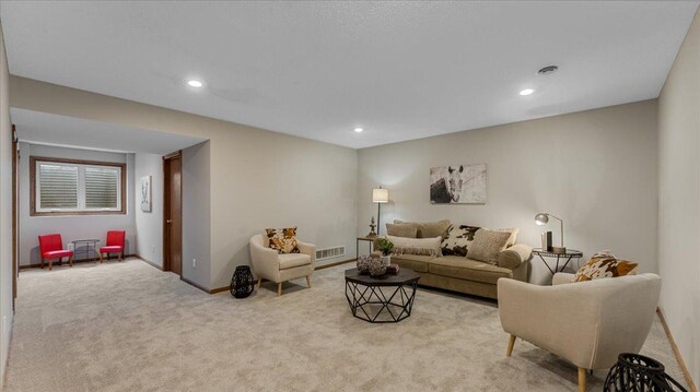 28306 State Highway 25, Belle Plaine, MN 56011 - carpeted living area with baseboards and recessed lighting