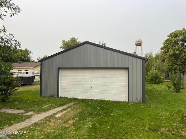 view of detached garage