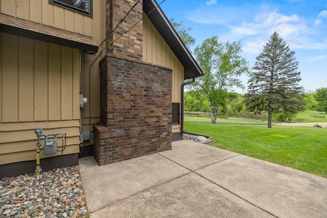 2591 Carver Ave E, Maplewood, MN 55119 - view of patio / terrace