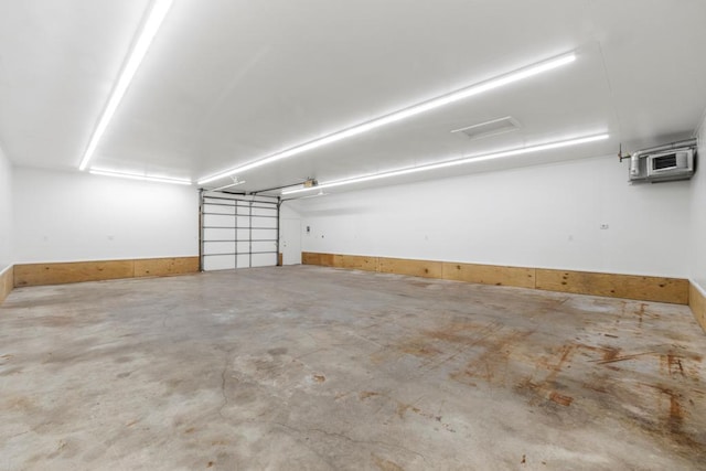2591 Carver Ave E, Maplewood, MN 55119 - view of garage