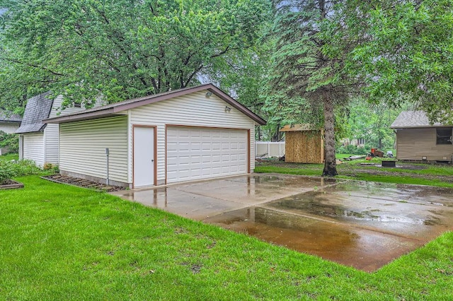 211 Mckinley St, Anoka, MN 55303 - view of detached garage