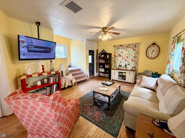 604 Elizabeth St, Tower City, ND 58071 - photo 3