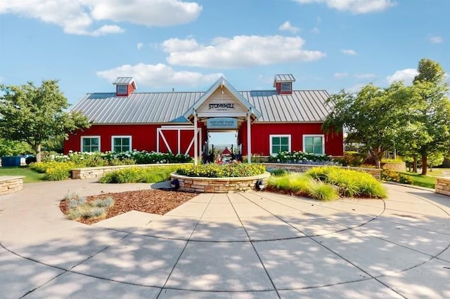 11373 Balsam Way, Woodbury, MN 55129 - view of building exterior with a barn