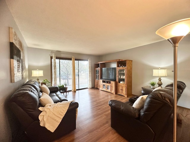 4120 Parklawn Ave Unit 134, Edina, MN 55435 - living area featuring wood finished floors