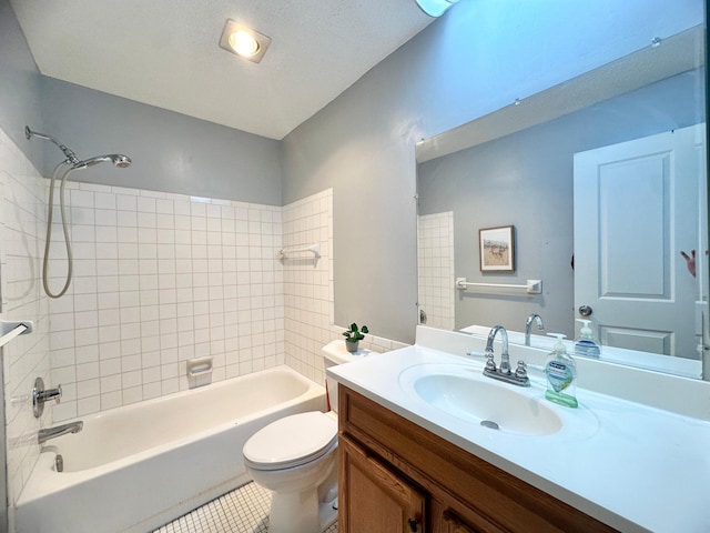 4120 Parklawn Ave Unit 134, Edina, MN 55435 - bathroom featuring tile patterned floors, vanity, shower / tub combination, and toilet