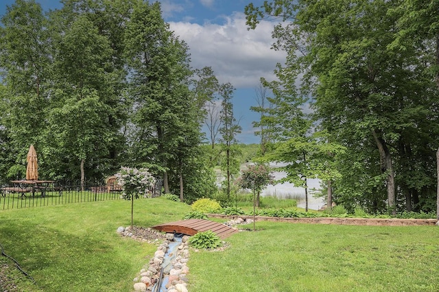 view of yard featuring fence