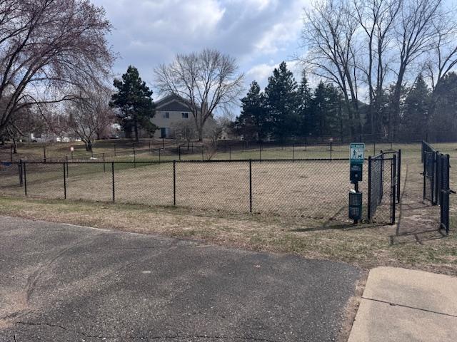 4110 Rahn Rd Unit 124, Eagan, MN 55122 - view of yard