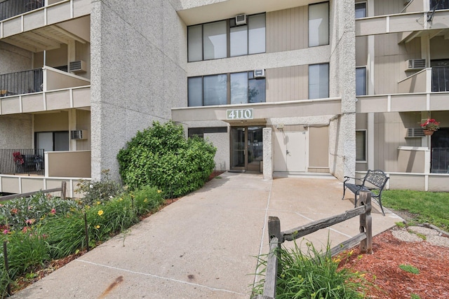 4110 Rahn Rd Unit 124, Eagan, MN 55122 - view of apartment building / complex