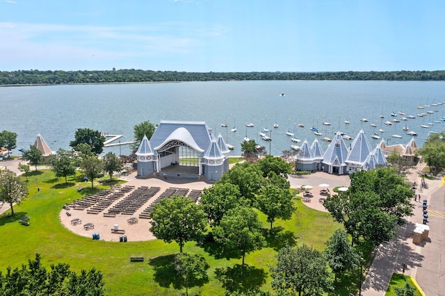 4001 Sheridan Ave S, Minneapolis, MN 55410 - bird's eye view of a large body of water
