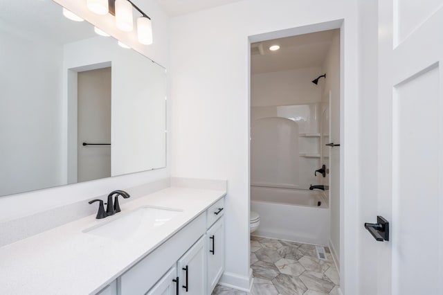 bathroom featuring recessed lighting, shower / bathtub combination, toilet, and vanity