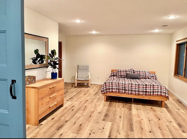 655 Trails End Rd, Minnetrista, MN 55364 - bedroom featuring light wood-style floors, recessed lighting, and baseboards