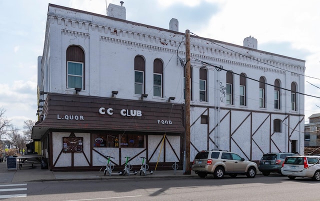 view of building exterior