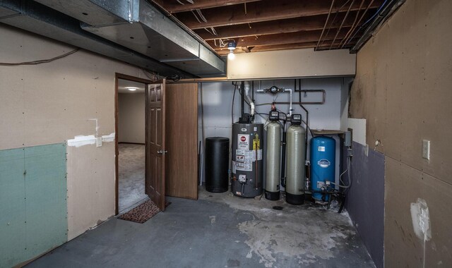 32955 County 24th Blvd, Cannon Falls, MN 55009 - unfinished below grade area with gas water heater