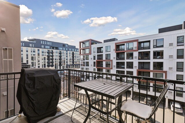 3104 Lake St Unit 410, Minneapolis, MN 55416 - balcony with a grill