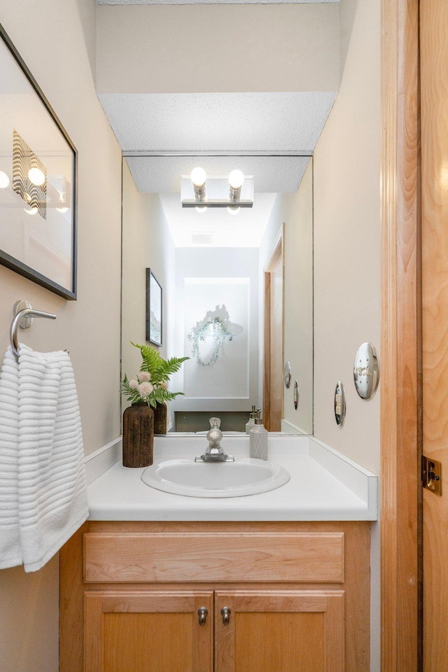 15625 24th Ave N Unit G, Plymouth, MN 55447 - bathroom with vanity
