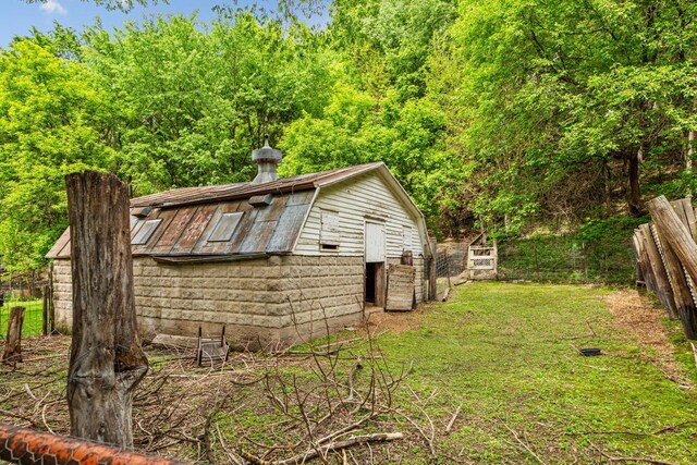 32673 Rosewood Ln, Saint Peter, MN 56082 - view of home's exterior with an outbuilding