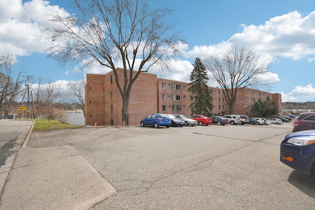 329 Geneva Ave N Unit 212, Oakdale, MN 55128 - view of uncovered parking lot