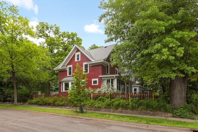 1757 Minnehaha Ave W, Saint Paul, MN 55104 - victorian home featuring a sunroom