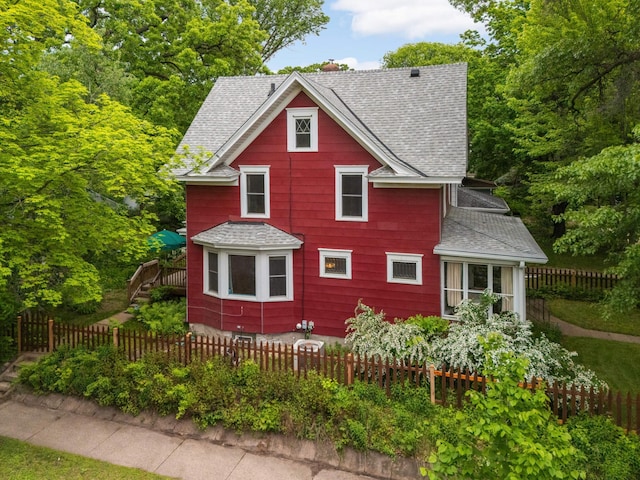 1757 Minnehaha Ave W, Saint Paul, MN 55104 - view of front of house featuring a shingled roof