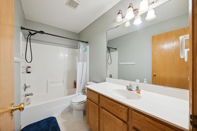 640 Falcon Ridge Rd, Woodbury, MN 55125 - full bathroom featuring toilet, shower / bath combination with curtain, vanity, and a textured ceiling