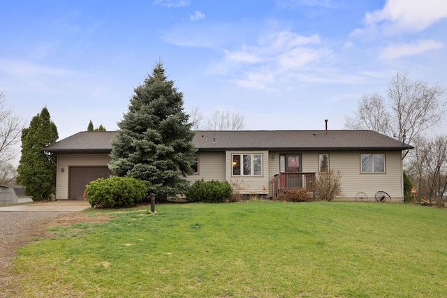 17471 165th St SE, Big Lake, MN 55309 - ranch-style home featuring gravel driveway, a garage, and a front lawn