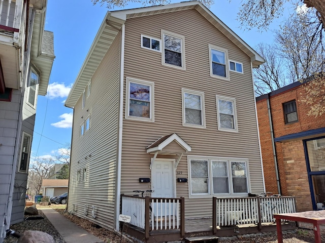 629 Oak St SE, Minneapolis, MN 55414 - view of front of house