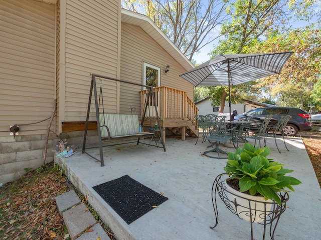 view of patio with outdoor dining space
