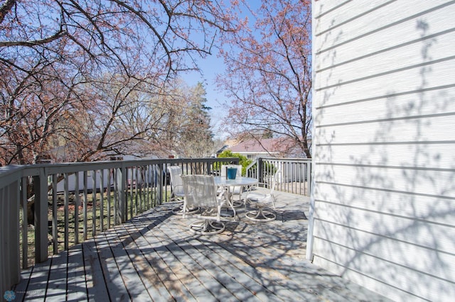 708 1st St N, Fargo, ND 58102 - deck featuring outdoor dining space