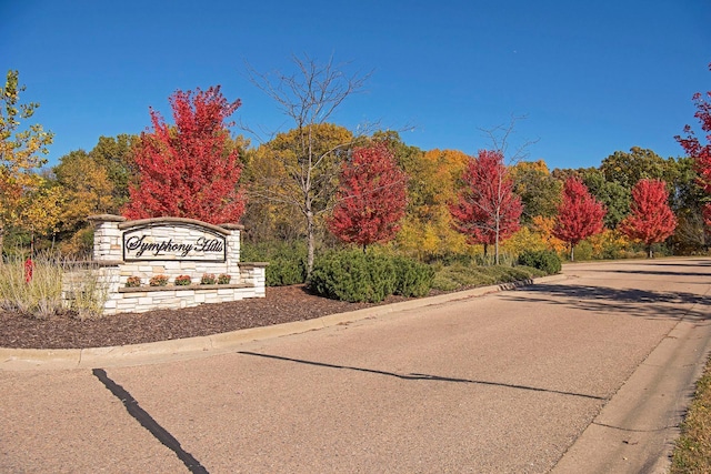 3209 Symphony Ct, Chaska, MN 55318 - view of community / neighborhood sign