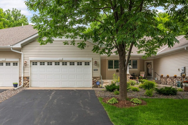 9260 Blackoaks Ct N, Maple Grove, MN 55311 - photo 2
