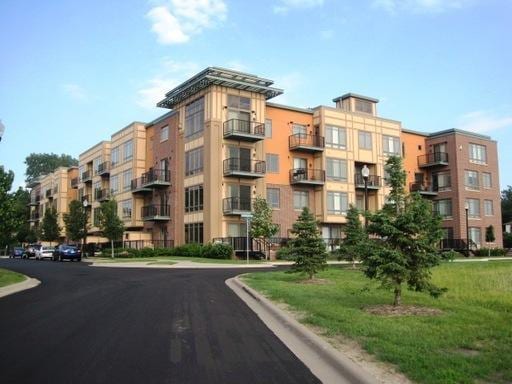 1070 Grandview Ct NE Unit 413, Columbia Heights, MN 55421 - view of property