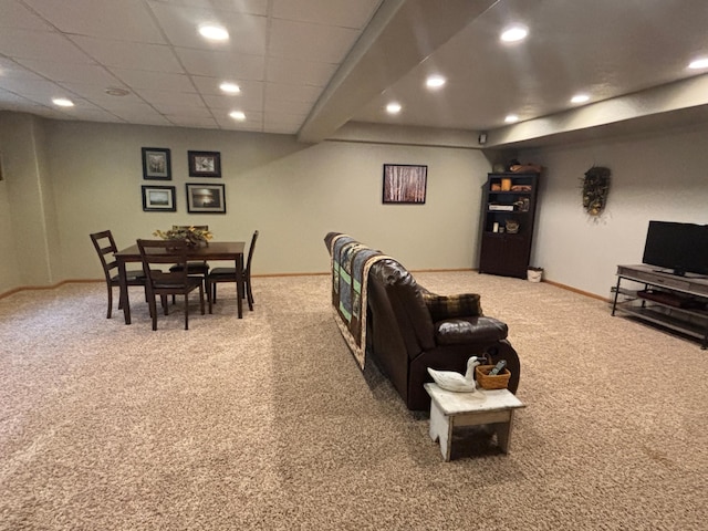 154 Pond Dr, Jackson, MN 56143 - carpeted living room featuring baseboards and recessed lighting