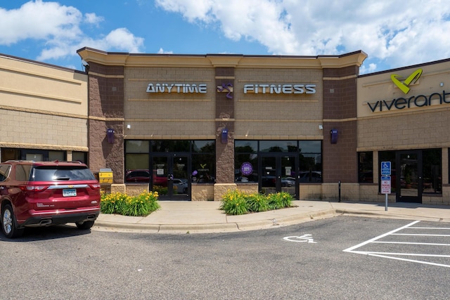 19321 Colonial Trl, Farmington, MN 55024 - view of commercial property with uncovered parking