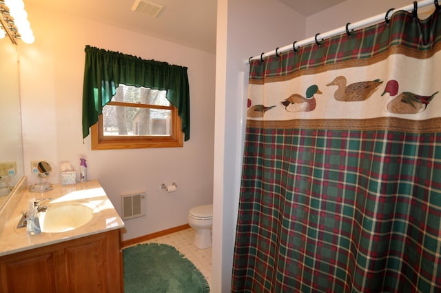 10179 Mounds Point Dr NW, Leech Lake Twp, MN 56633 - bathroom featuring vanity and a shower with curtain