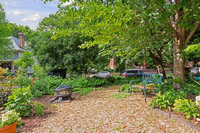 231 Arundel St Unit 1, Saint Paul, MN 55102 - view of yard with a fire pit
