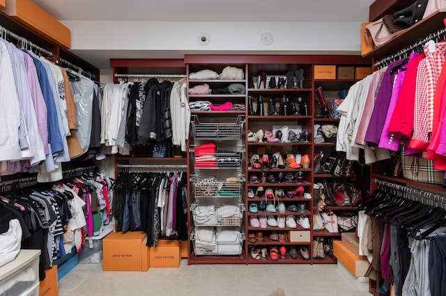 818 Summit Ave, Saint Paul, MN 55105 - view of spacious closet
